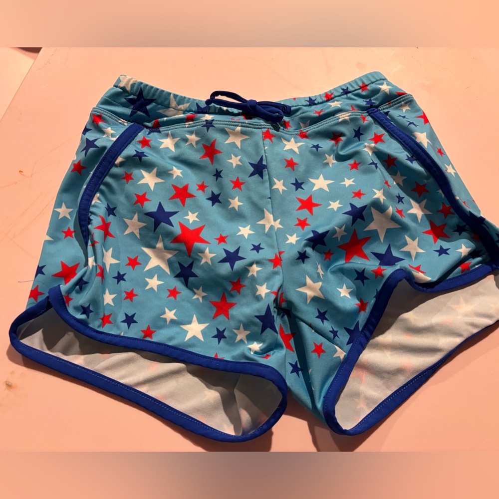 Lands’ End lined swim shorts. Sz 8. GUC.